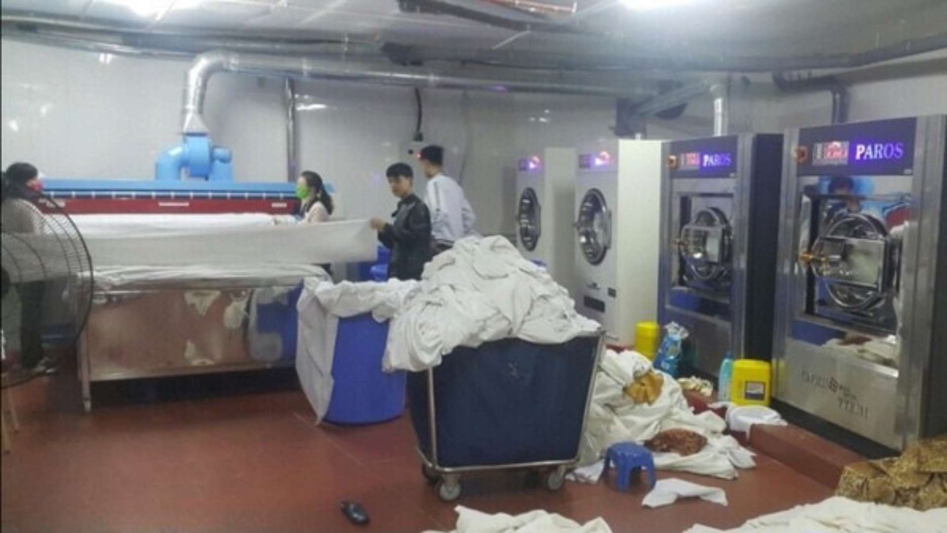 ứng dụng máy giặt khô công nghiệp cho khách sạn
